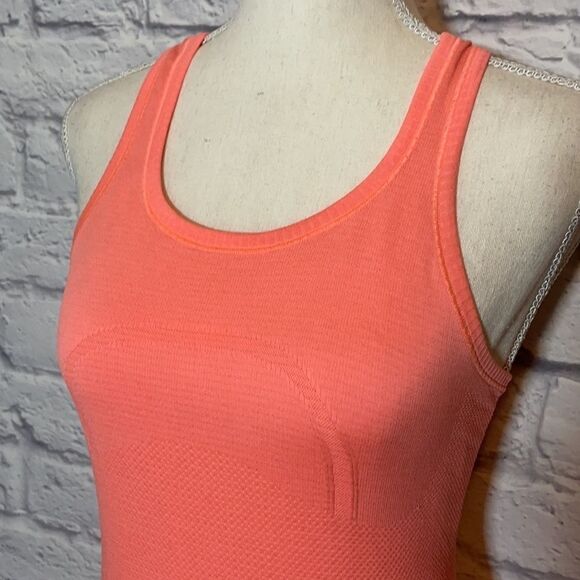 Lululemon Swiftly Tech Racerback Heathered Grapefruit Size 4 - Picture 3 of 10